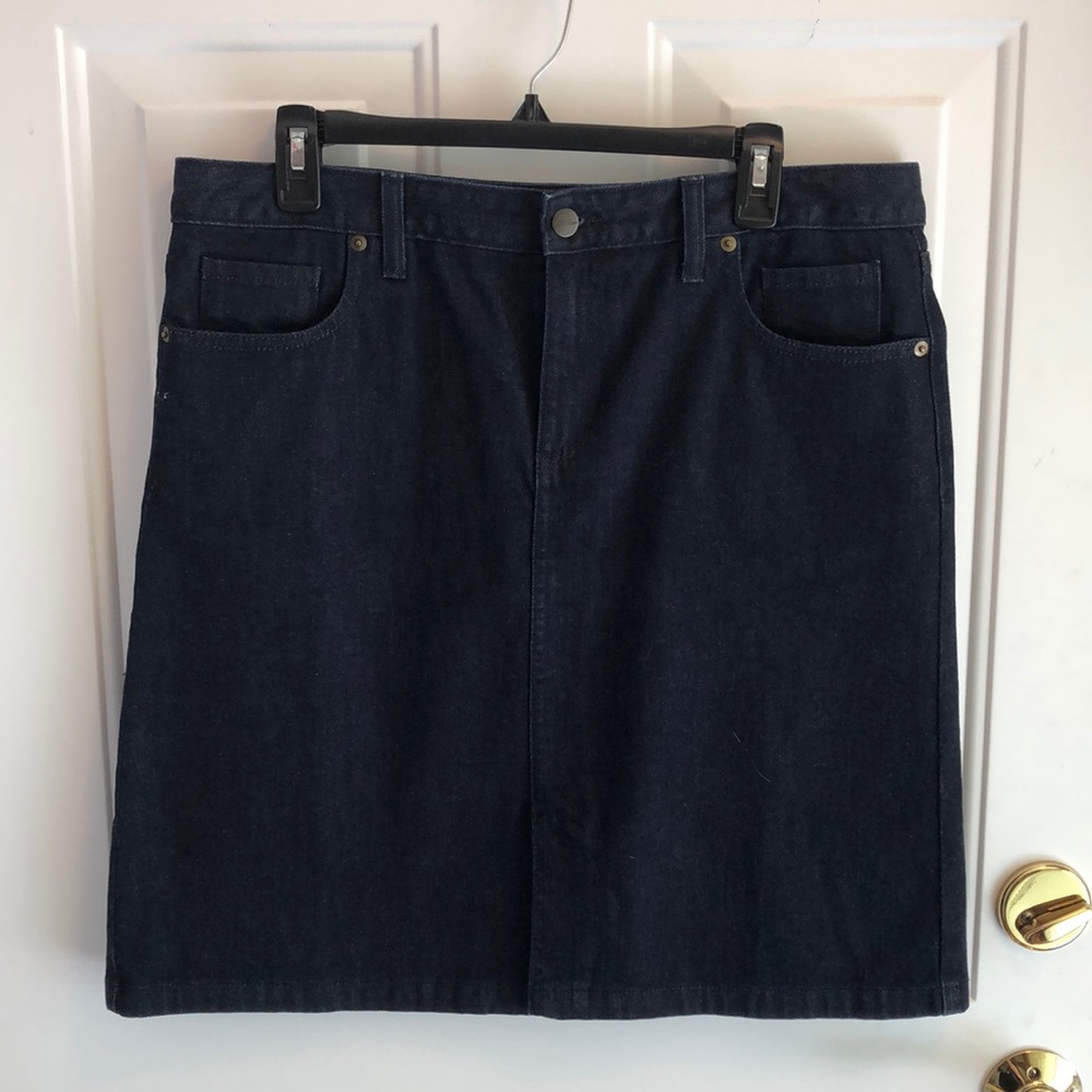 L. L. Bean Denim Skirt w front and back slit